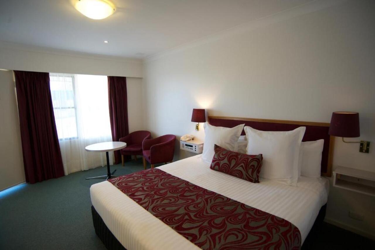 Surestay Hotel By Best Western The Clarence On Melville Albany Bagian luar foto