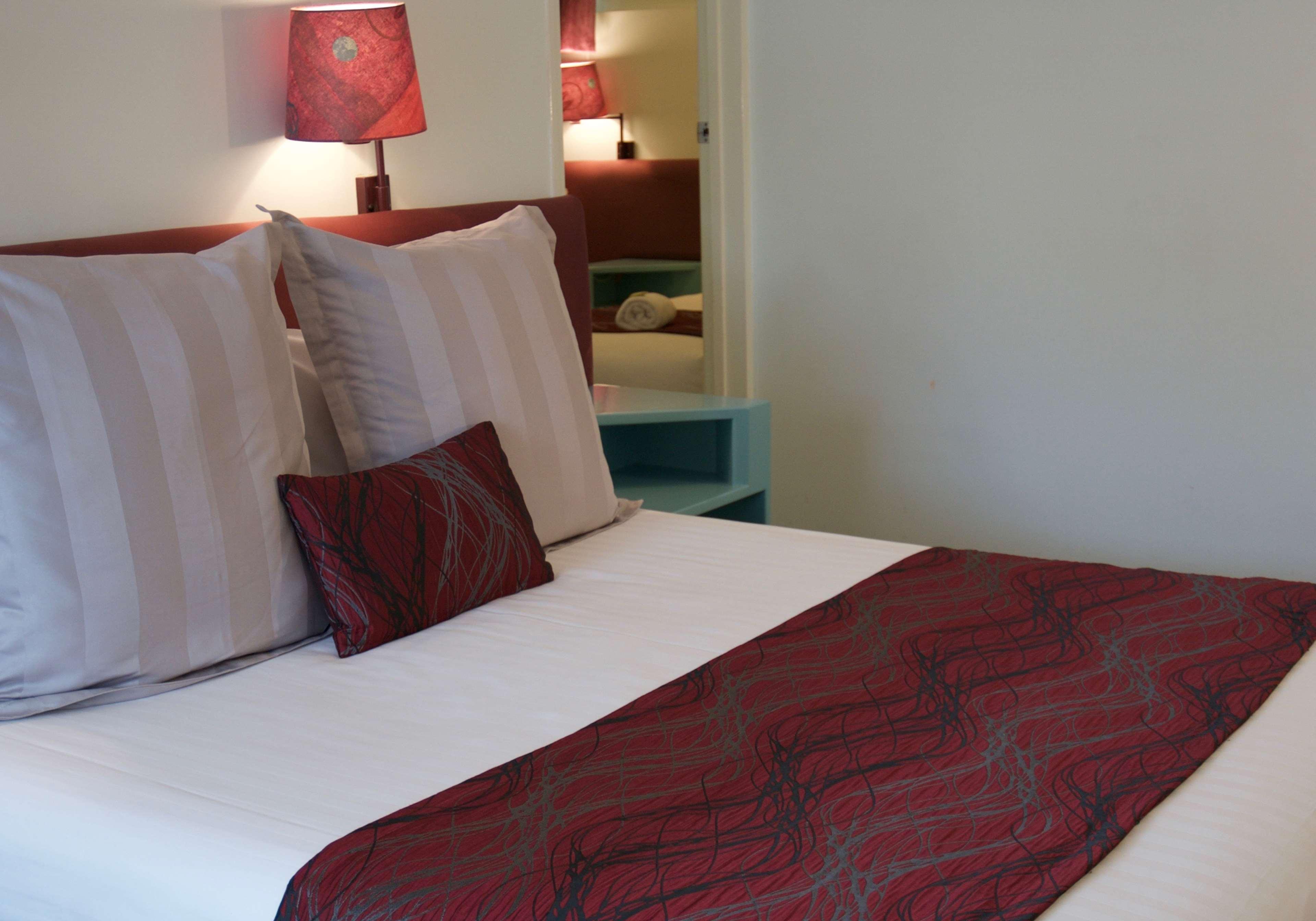 Surestay Hotel By Best Western The Clarence On Melville Albany Bagian luar foto